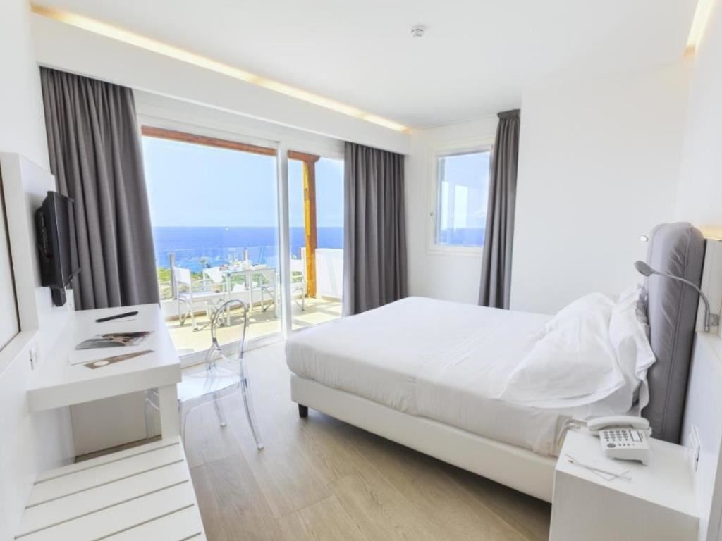 rooms-double-superior-room