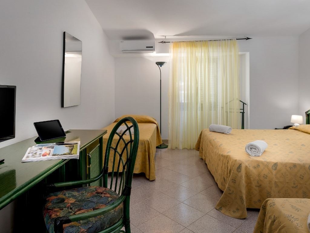 rooms-comfort-room