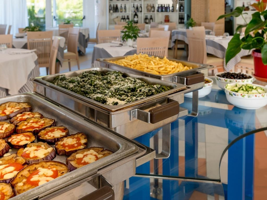 restaurants-restaurant