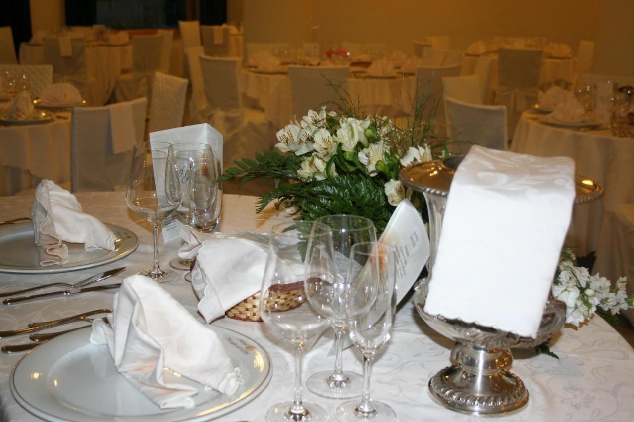 restaurants-restaurant