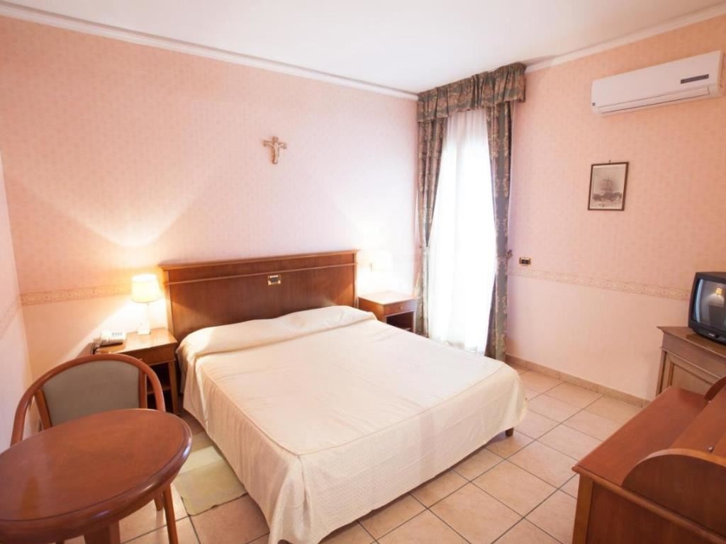 rooms-standard-sea-view