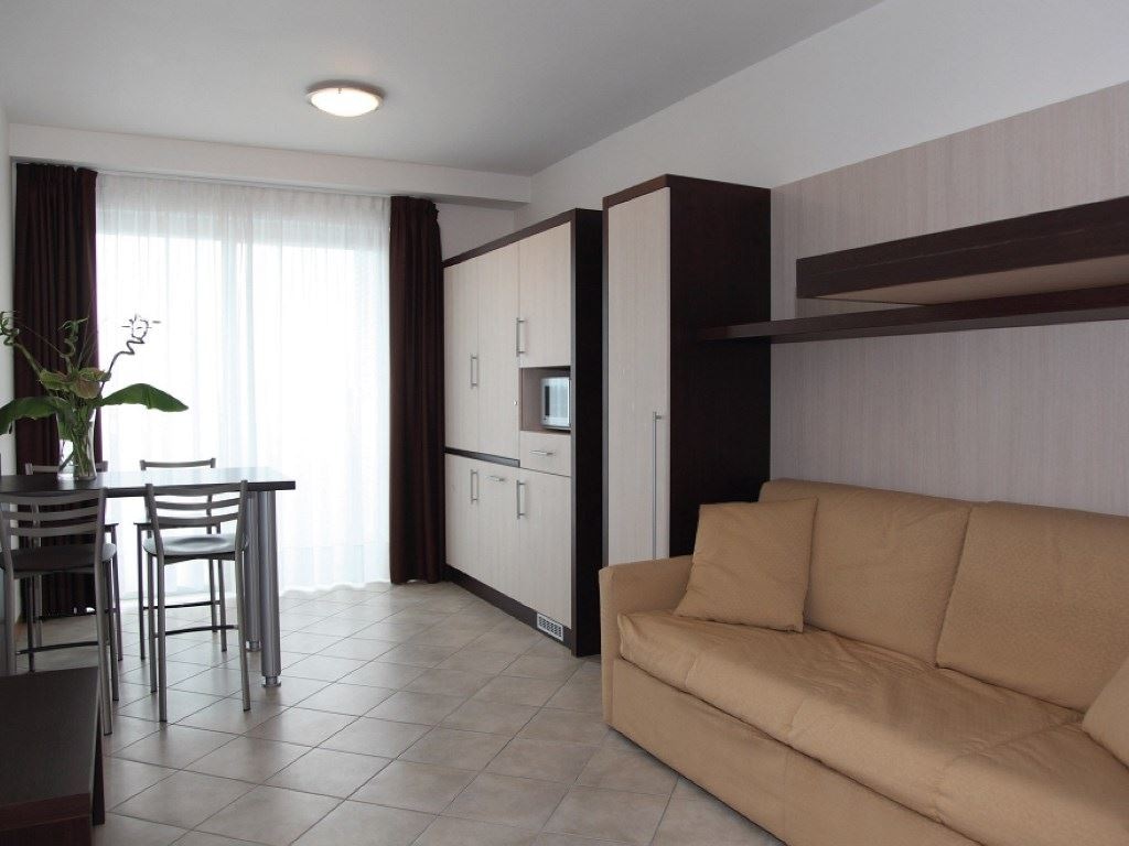 rooms-easy-suite-balcony