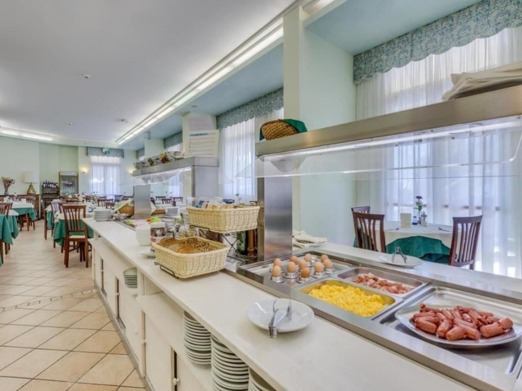 restaurants-restaurant