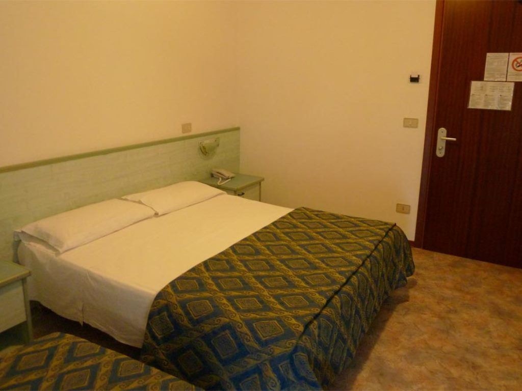 rooms-standard-balcony