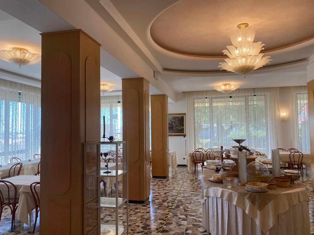 restaurants-breakfast-room