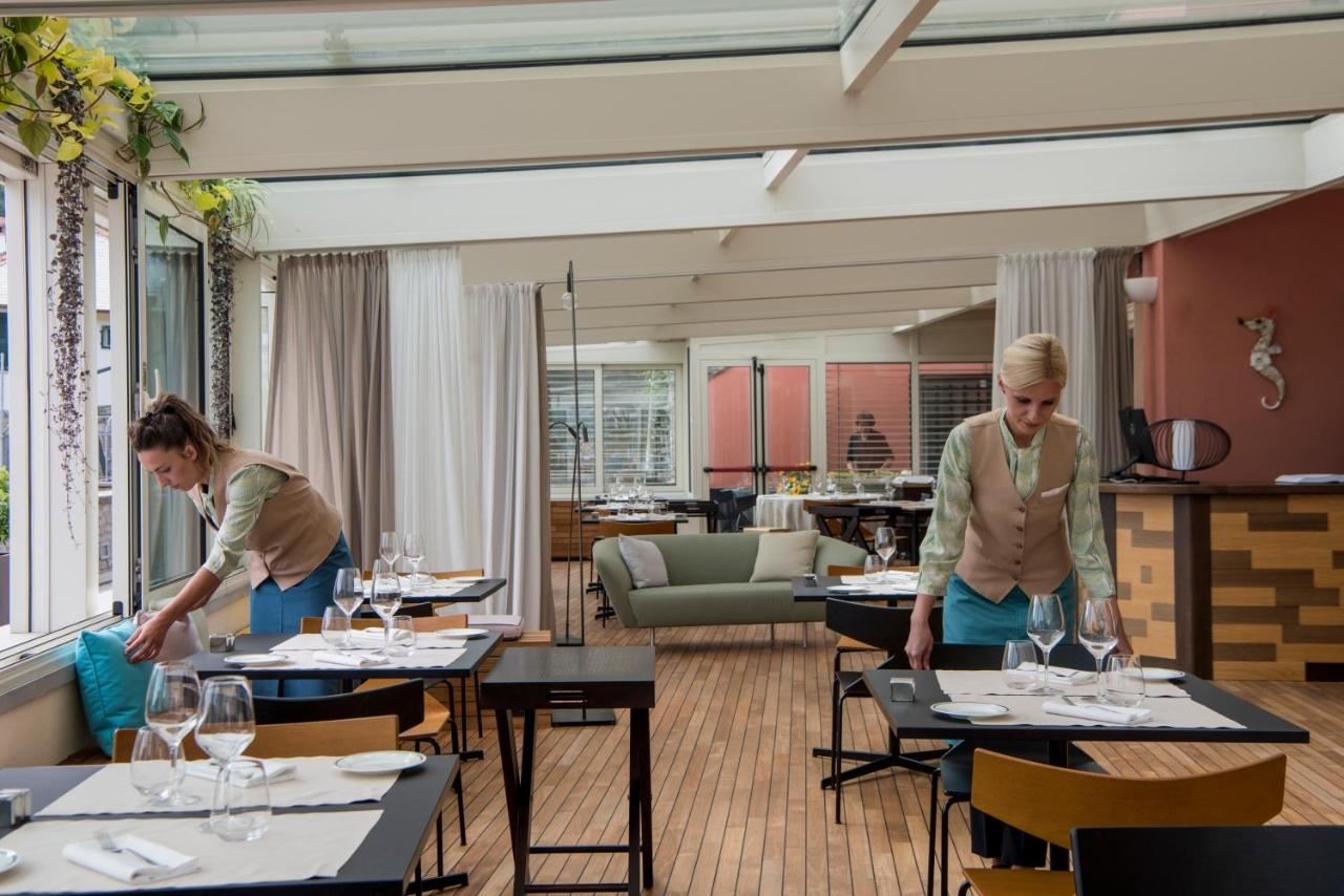 restaurants-restaurant