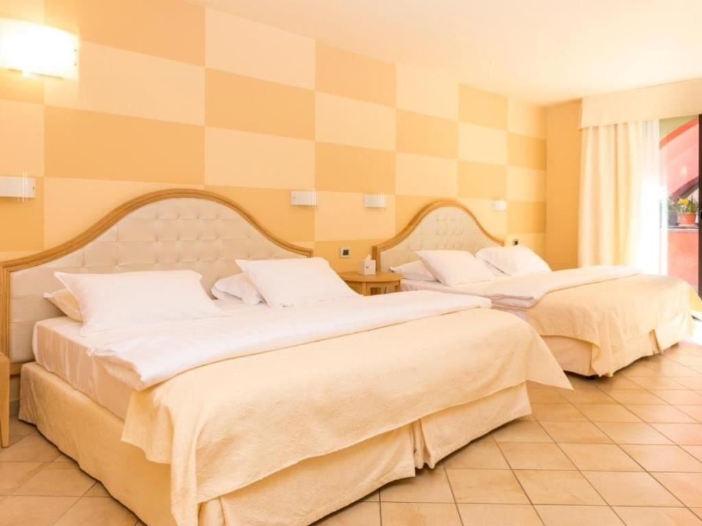 rooms-quadrupla-balcone