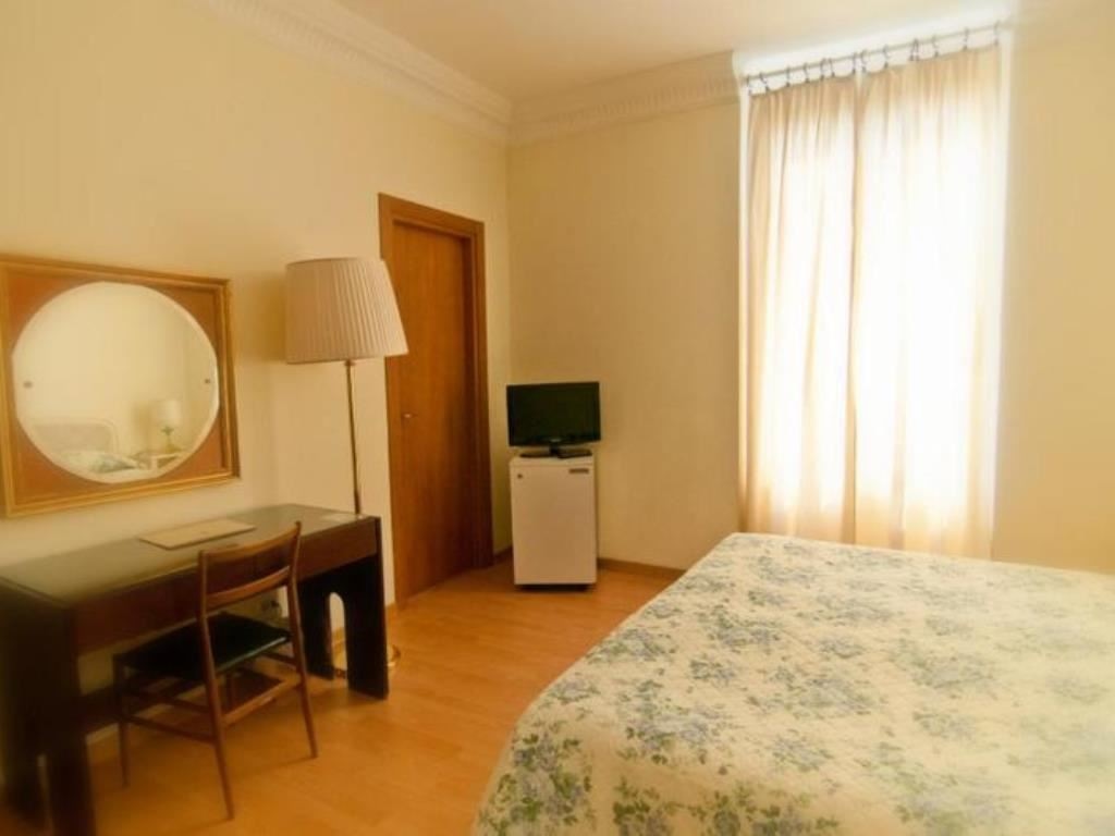 rooms-seaview-double-room