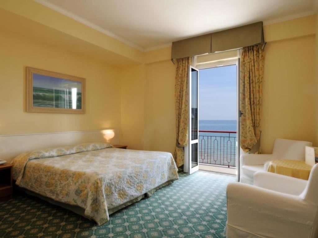 rooms-tripla-vista-mare