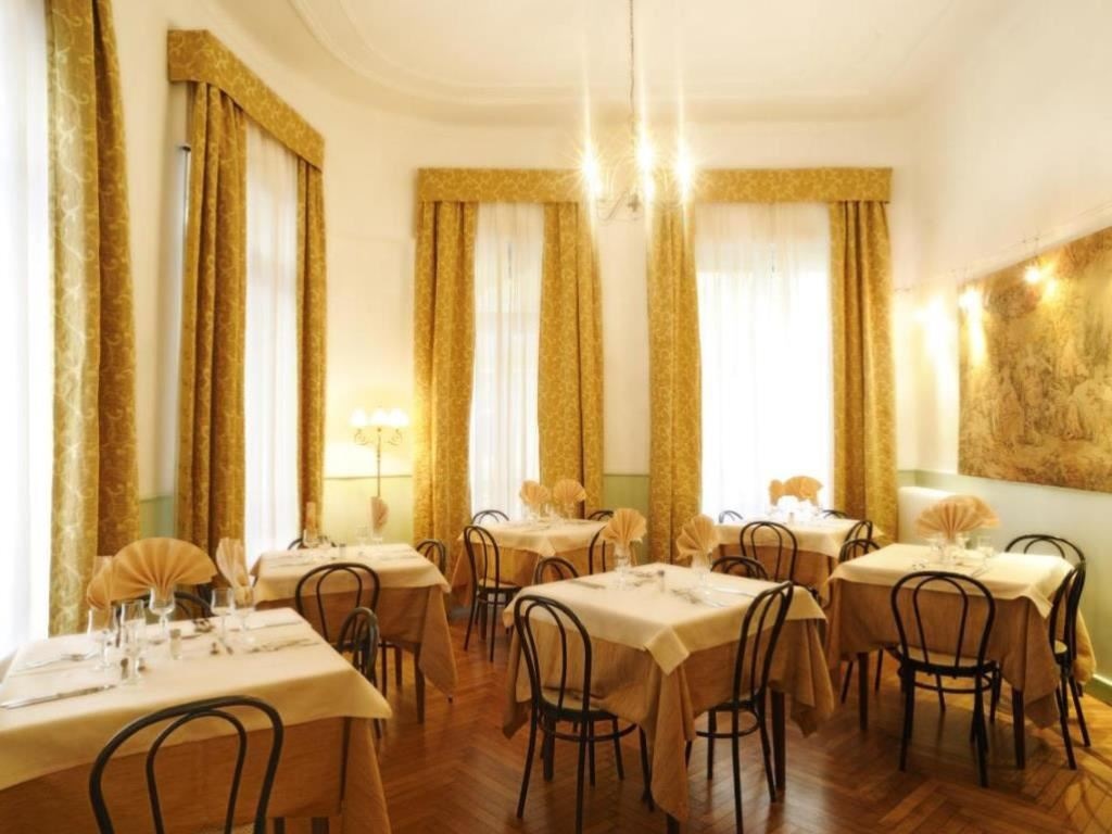 restaurants-restaurant