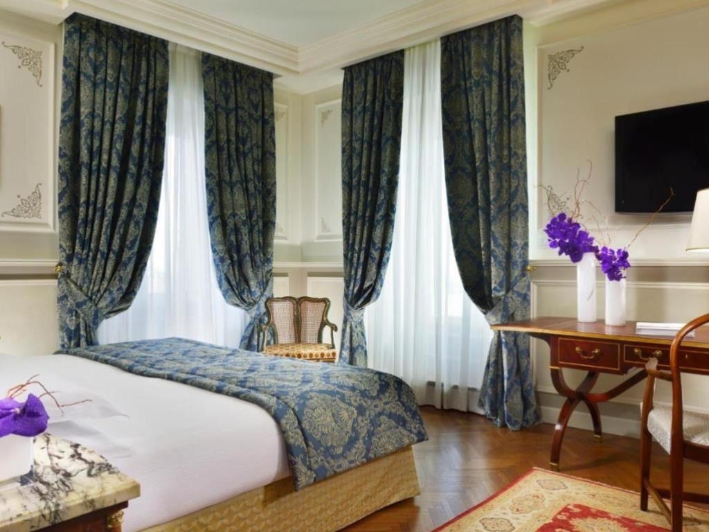 rooms-tripla-balcone-vista-mare