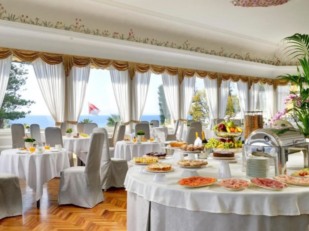 restaurants-restaurant