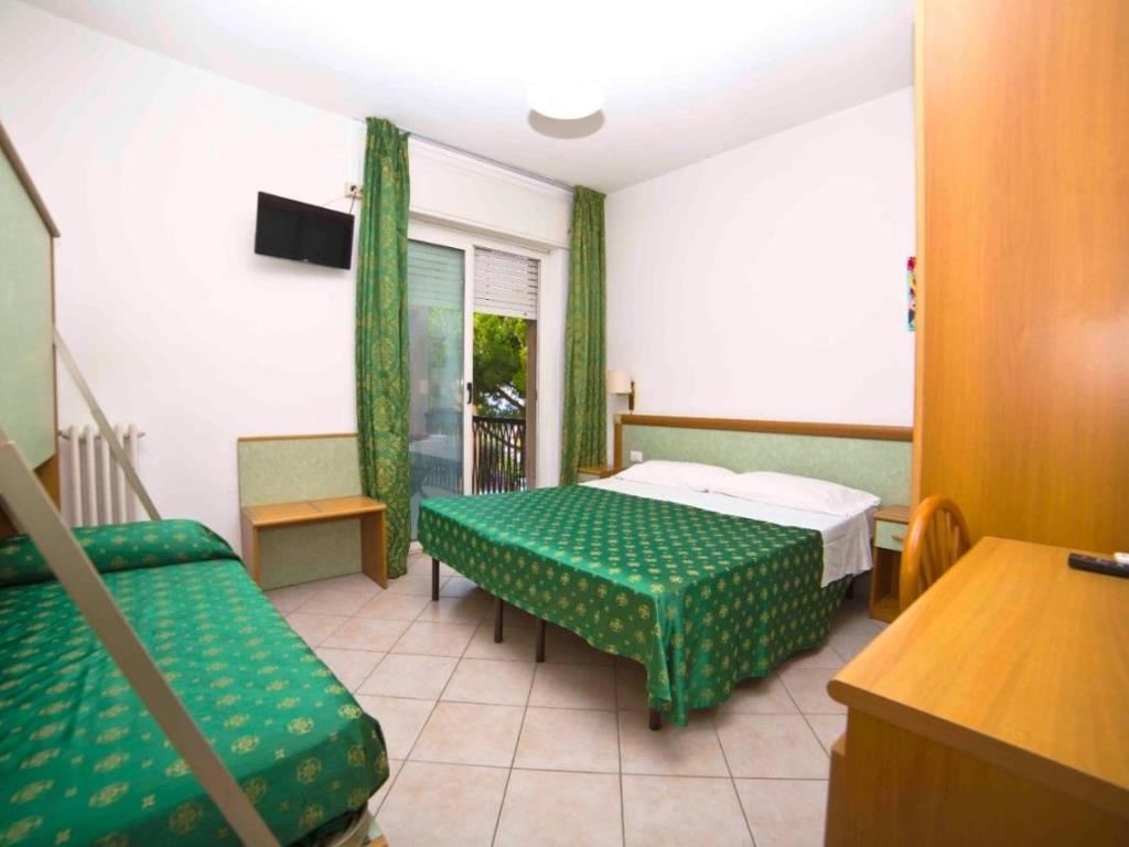 rooms-tripla-balcone