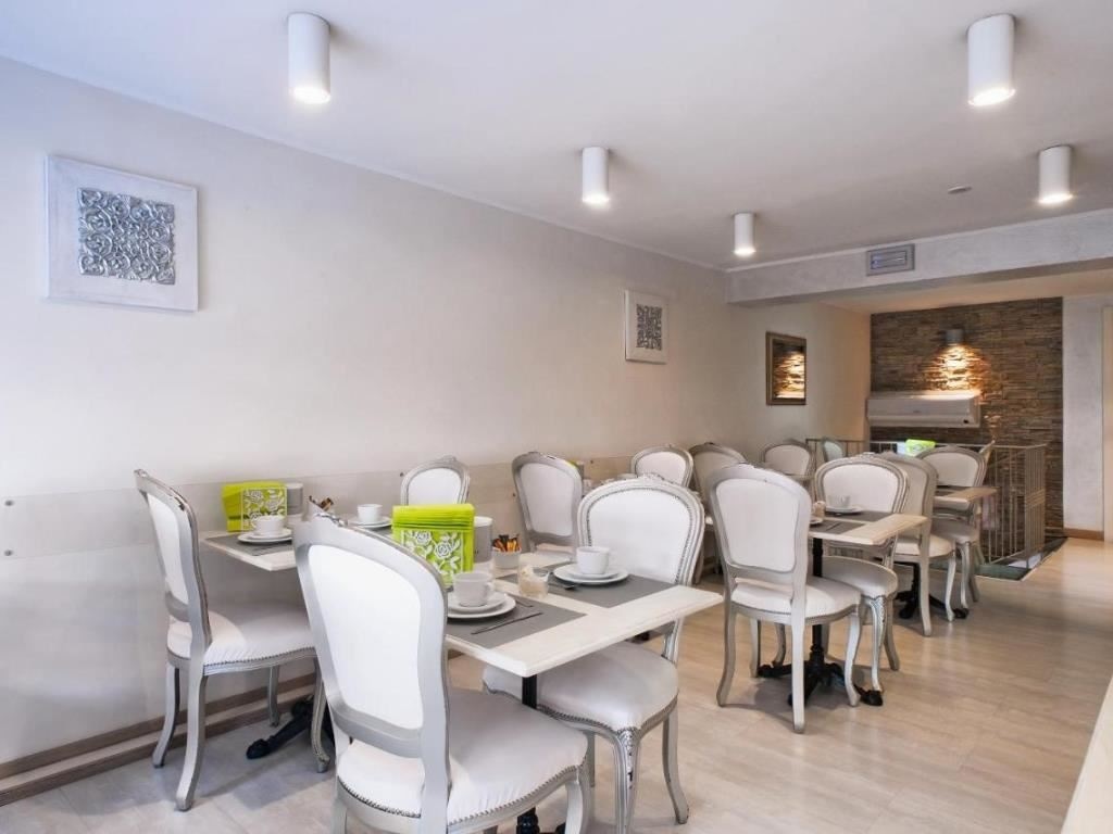 restaurants-restaurant