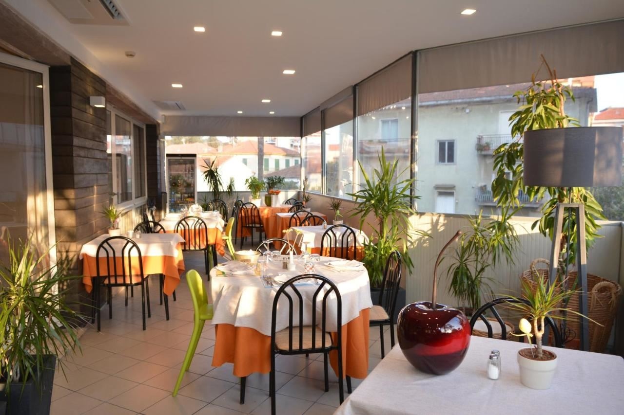 restaurants-restaurant