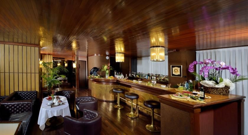 restaurants-restaurants