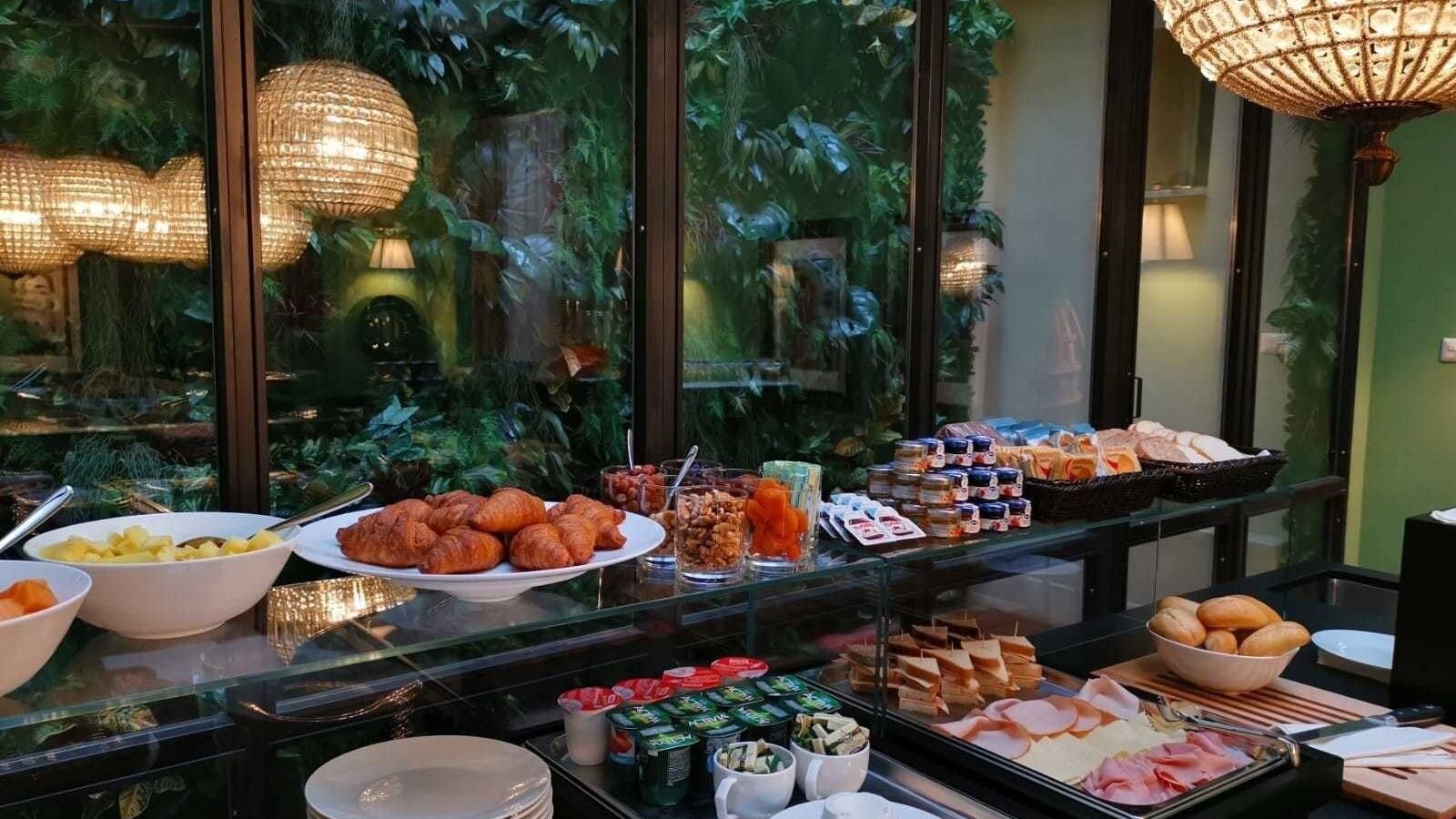 restaurants-restaurants