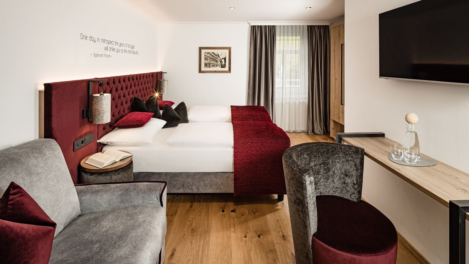 rooms-junior-suite-mountain-view