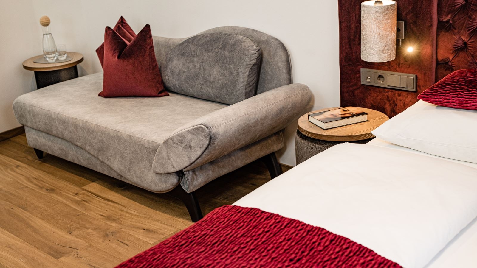 rooms-junior-suite-mountain-view