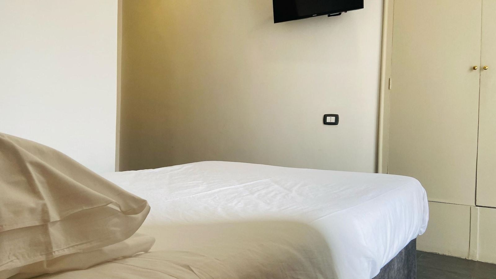 rooms-double-single-use-superior