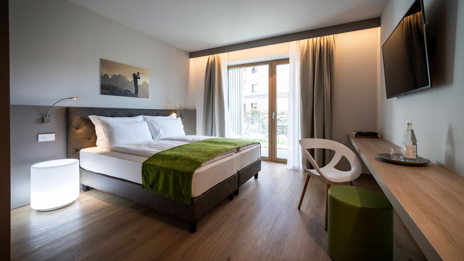 rooms-suite-deluxe-with-jacuzzi