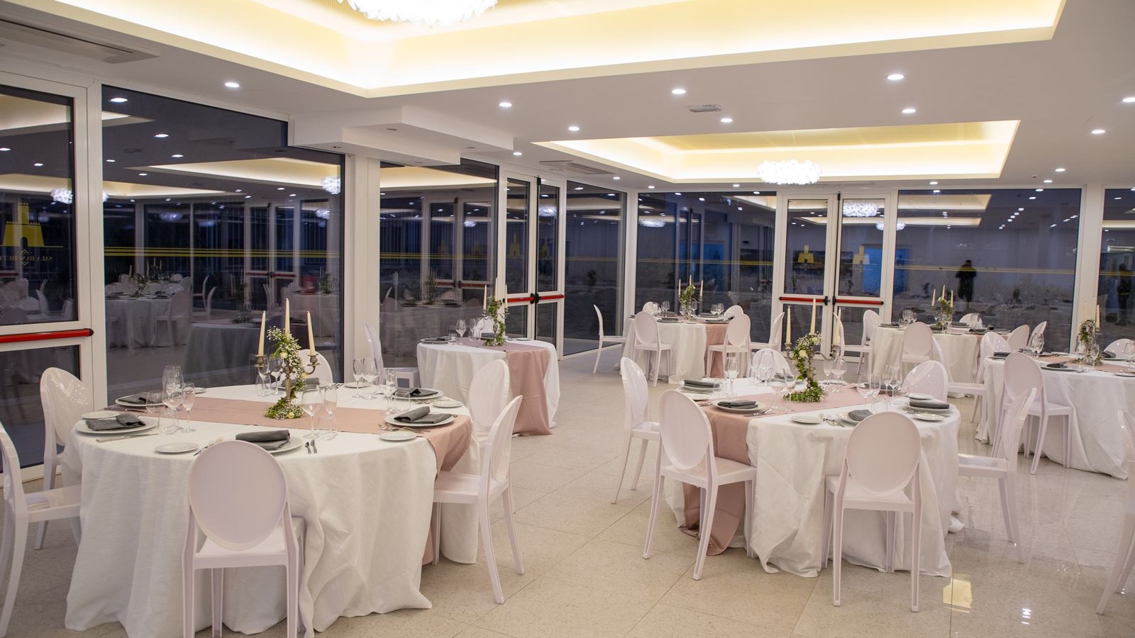 restaurants-restaurants