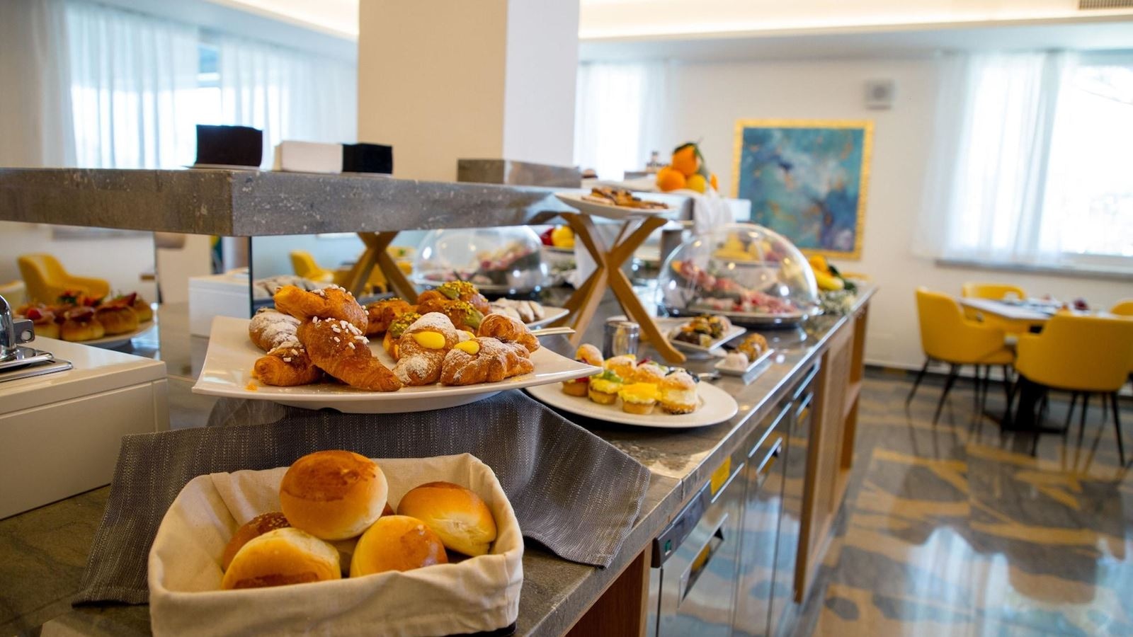 restaurants-restaurants