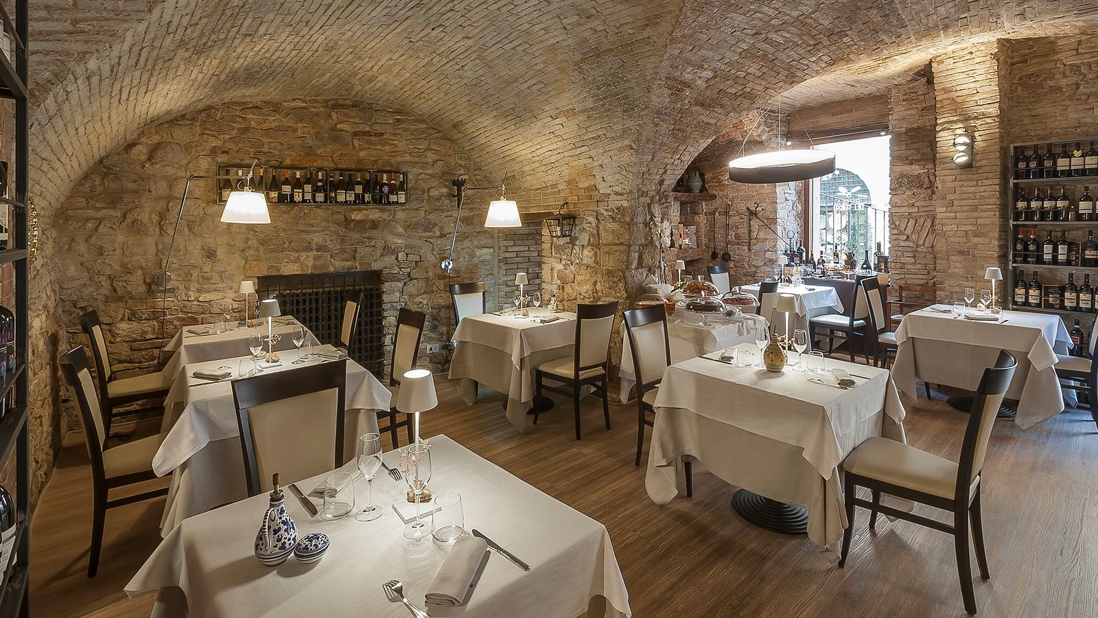 restaurants-restaurants