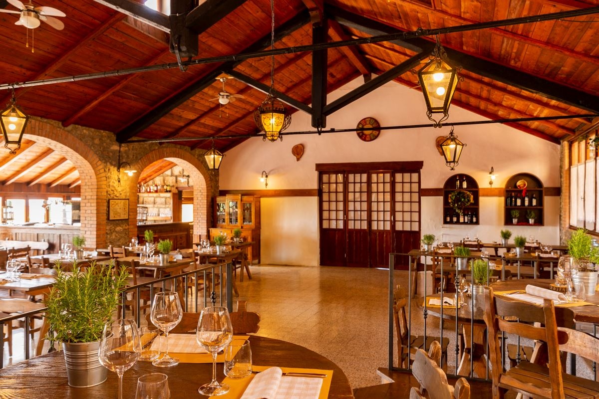 restaurants-restaurants