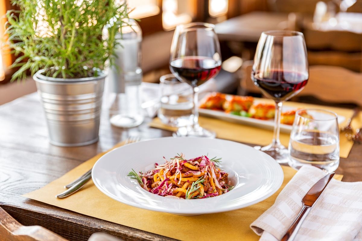 restaurants-restaurants