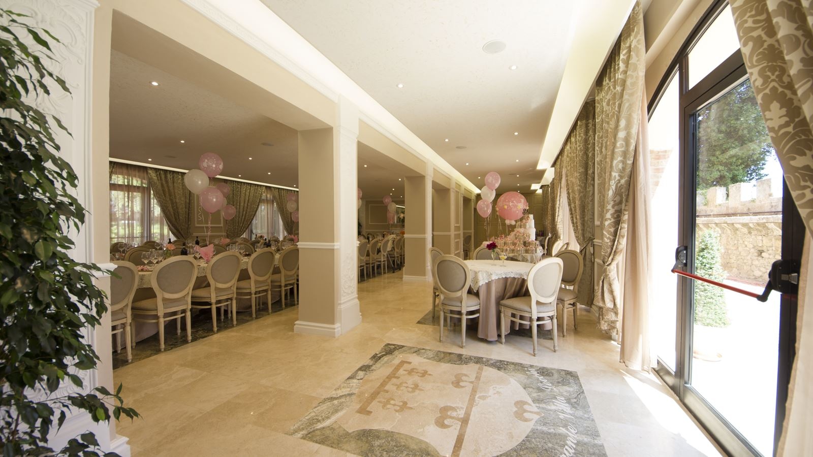 restaurants-restaurants