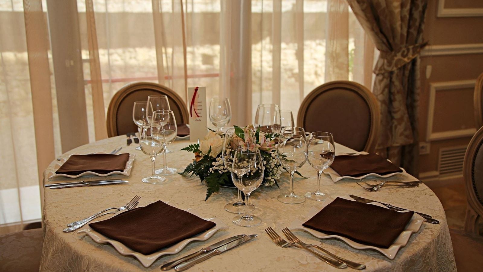 restaurants-restaurants