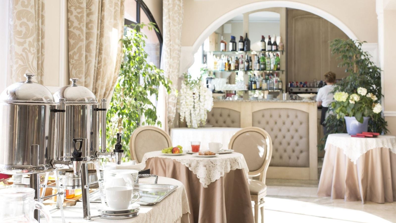 restaurants-restaurants