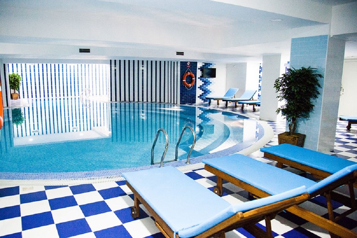 pools-indoor-pool