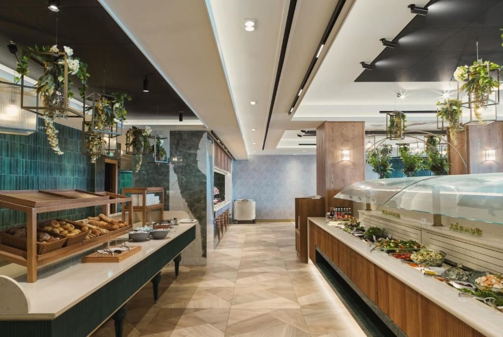 restaurants-restaurants