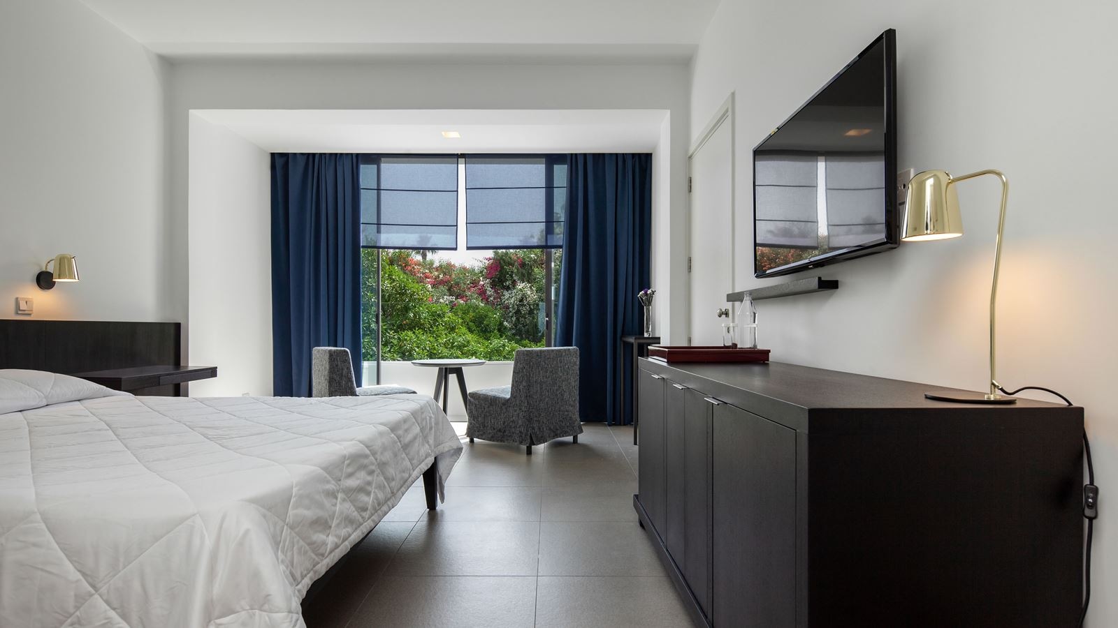 rooms-2-connectingrooms-standard-familylodging