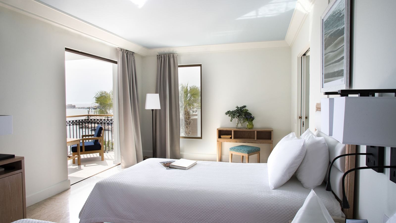 rooms-2-connecting-rooms-standard-family-room--sea-view-balcony-