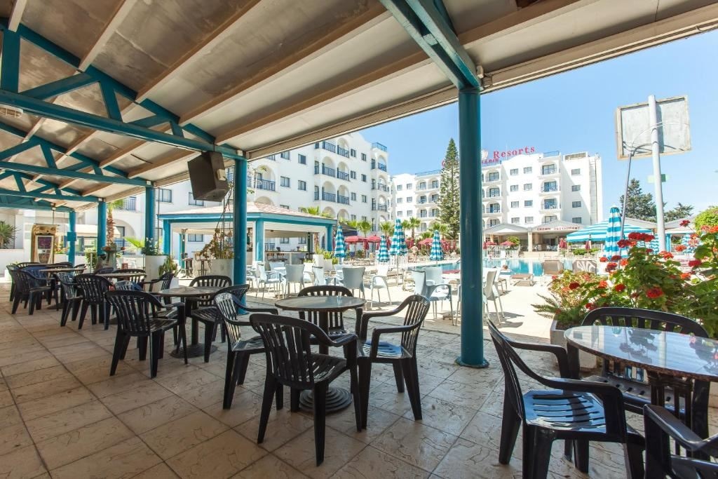 restaurants-restaurant