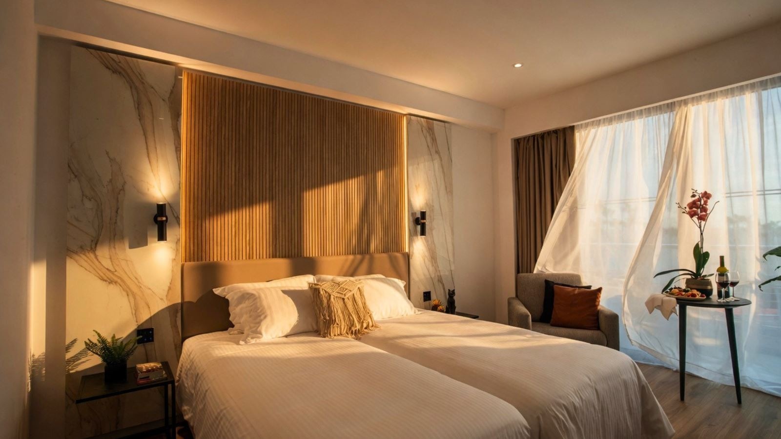 rooms-superior-room-inland-view-balcony