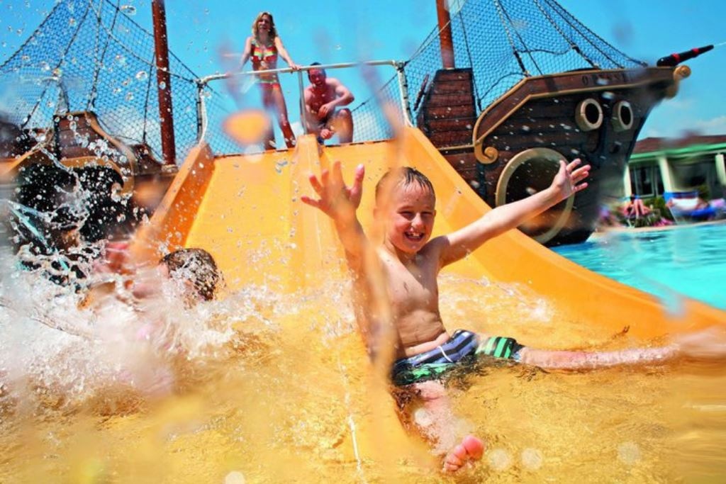 water-park-water-park