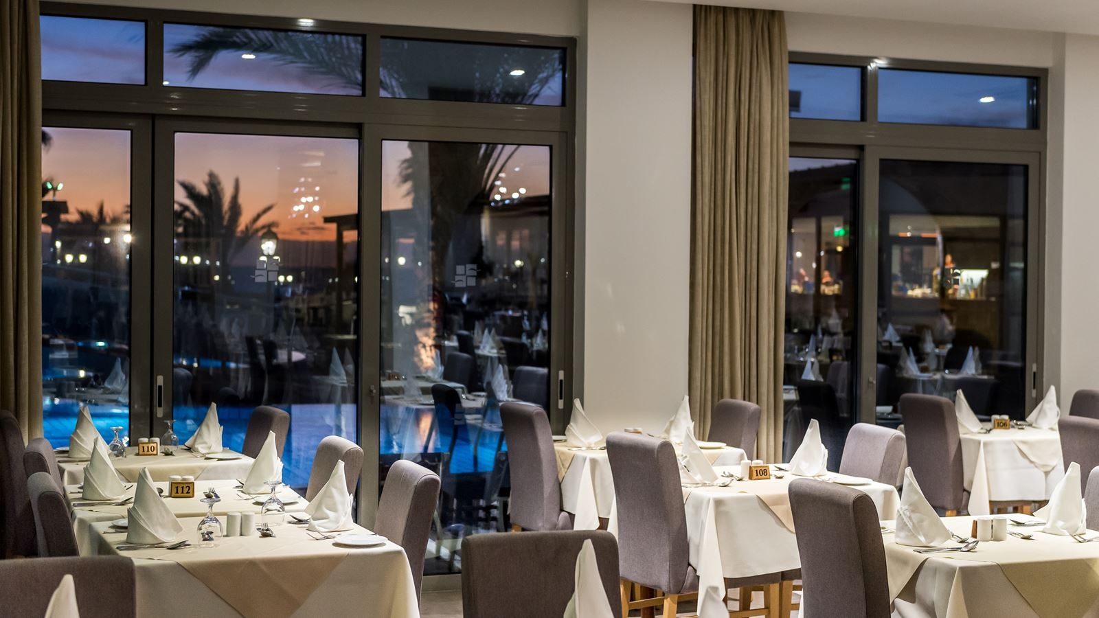 restaurants-restaurants