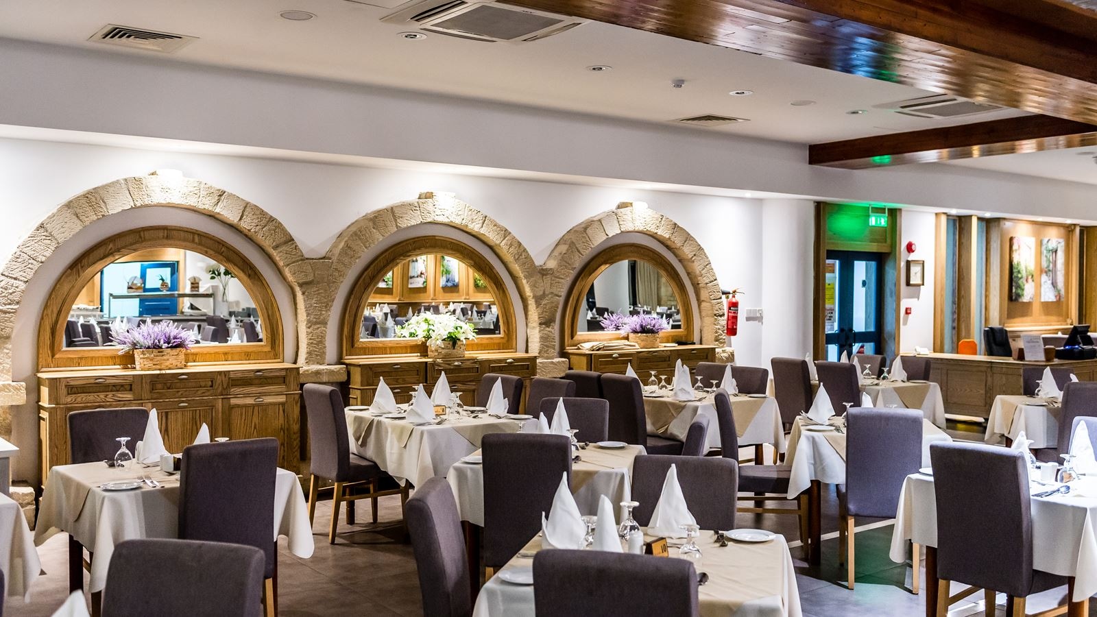 restaurants-restaurants