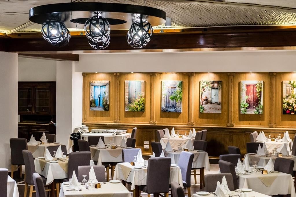 restaurants-arodaphnousa-restaurant