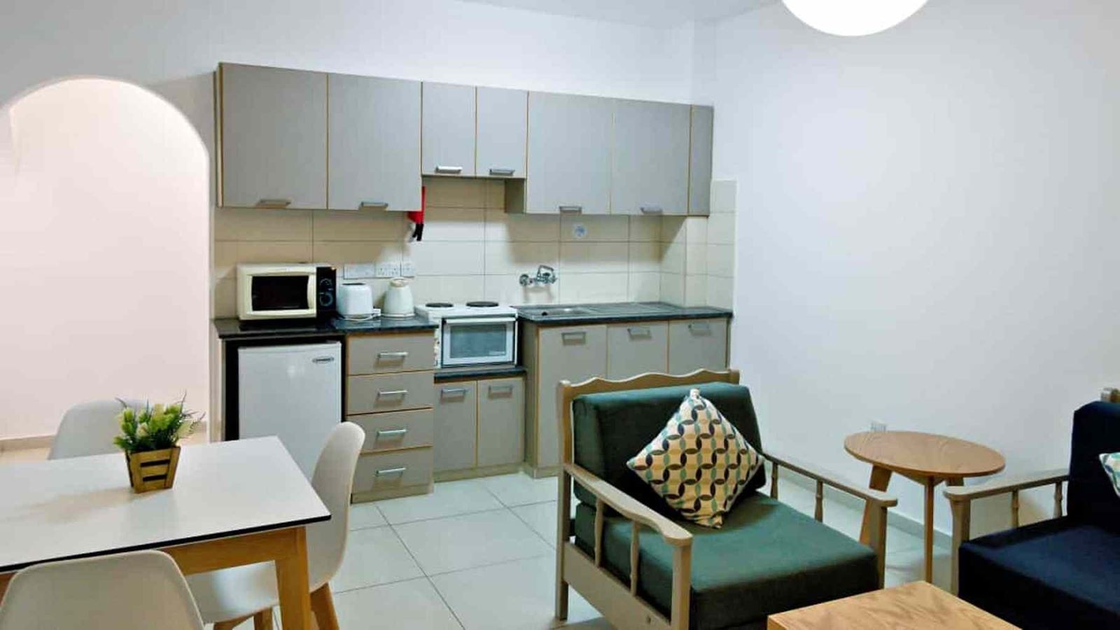 rooms-superior-studio-lateral-sea-view-balcony-or-terrace