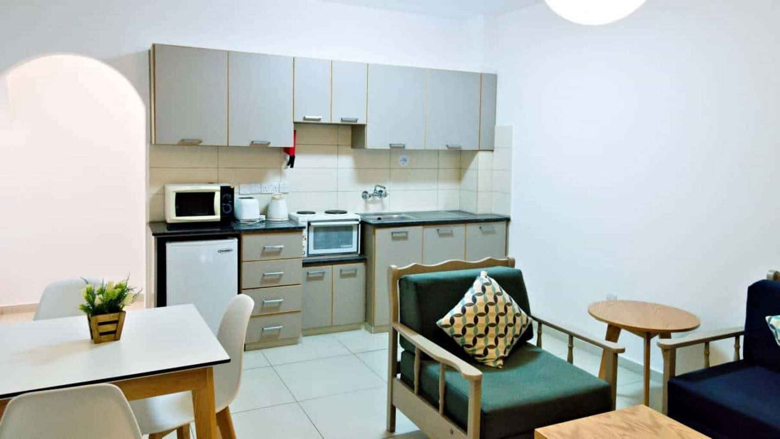 rooms-superior-apartment-balcony-or-terrace