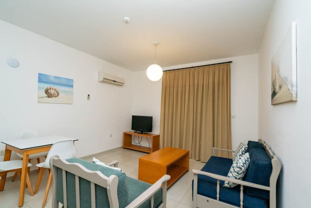 rooms-superior-apartment-balcony-or-terrace