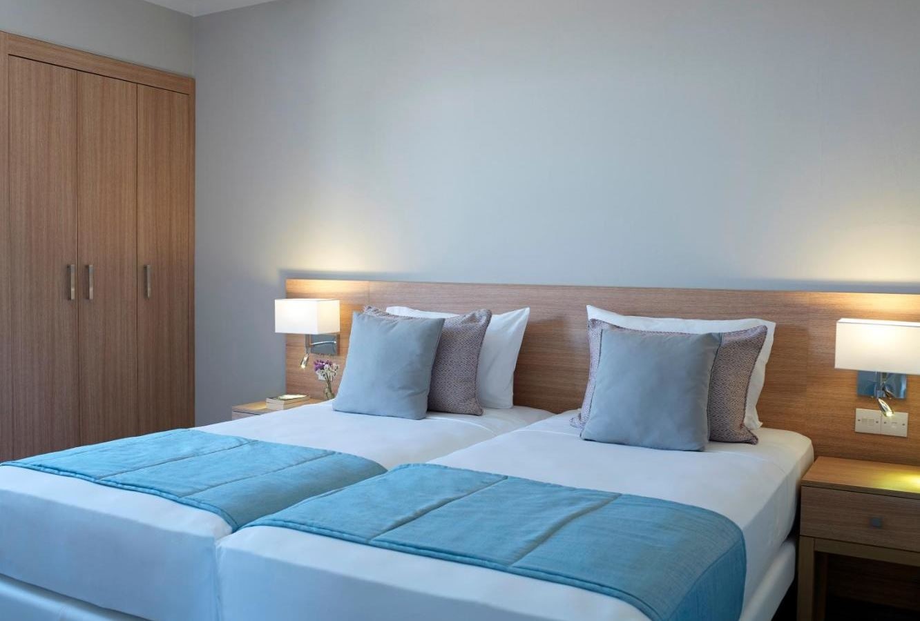 rooms-superior-studio-balcony-or-terrace