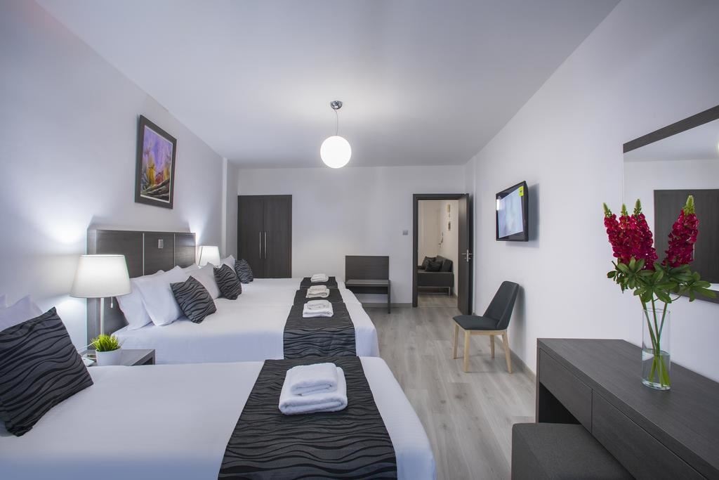 rooms-2-bedroom-superior-apartment