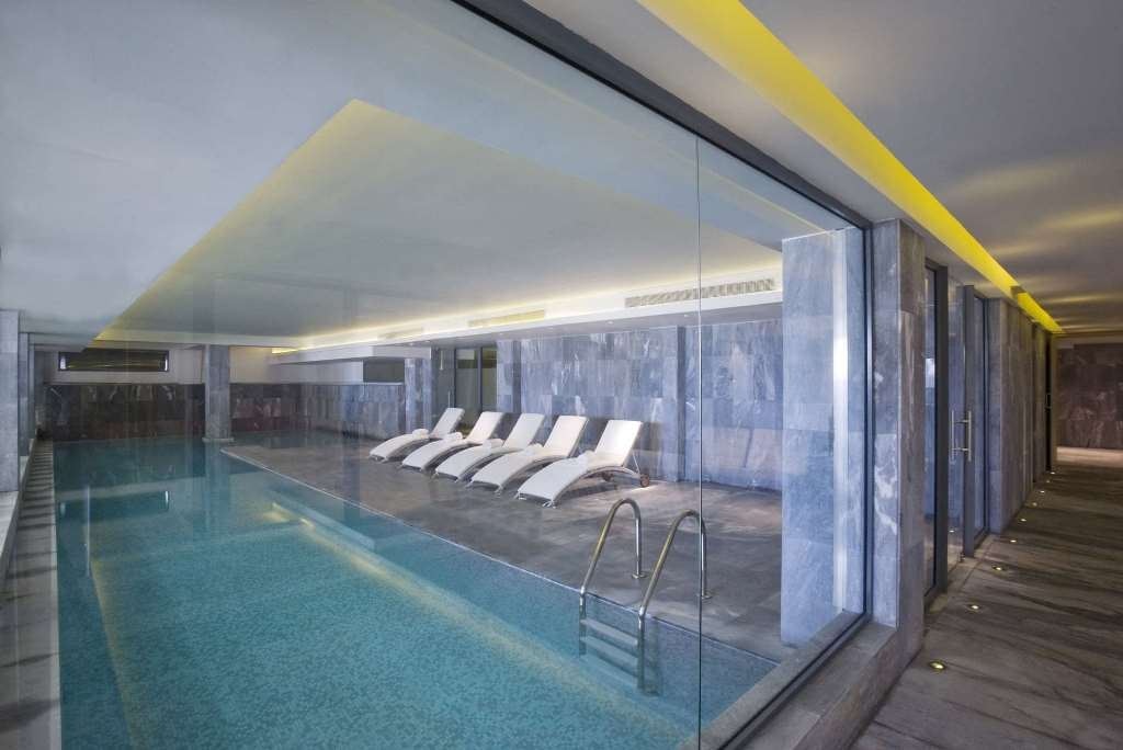 pools-indoor-pool