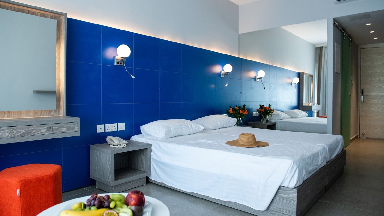 rooms-standard-room-seaview-balcony-or-terrace